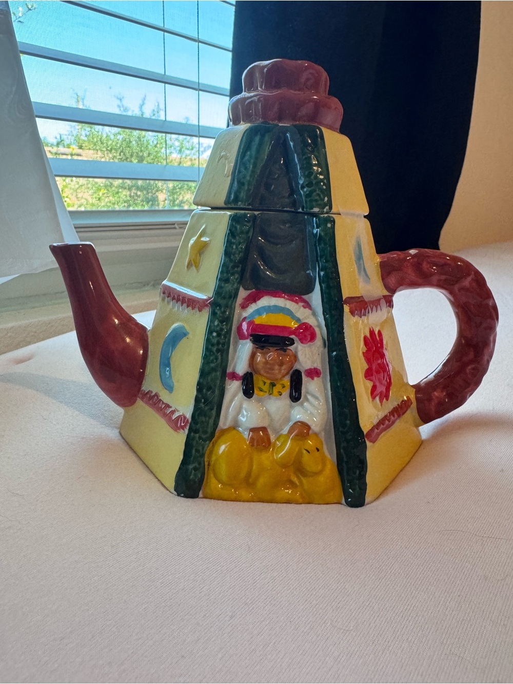 Vintage Novelty Teapot!